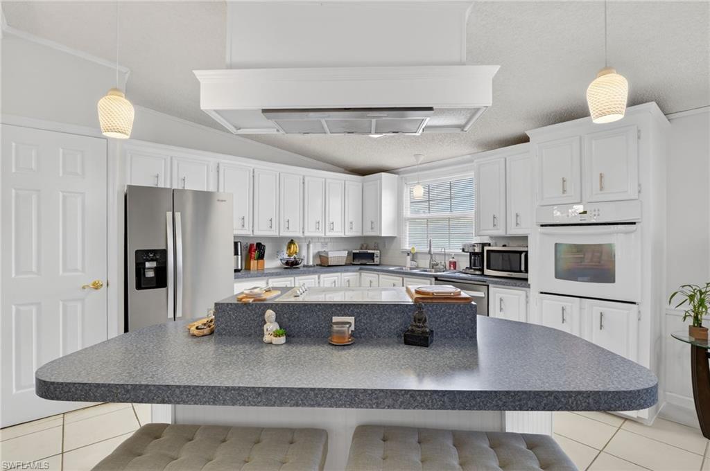 RIVERWOOD - Residential