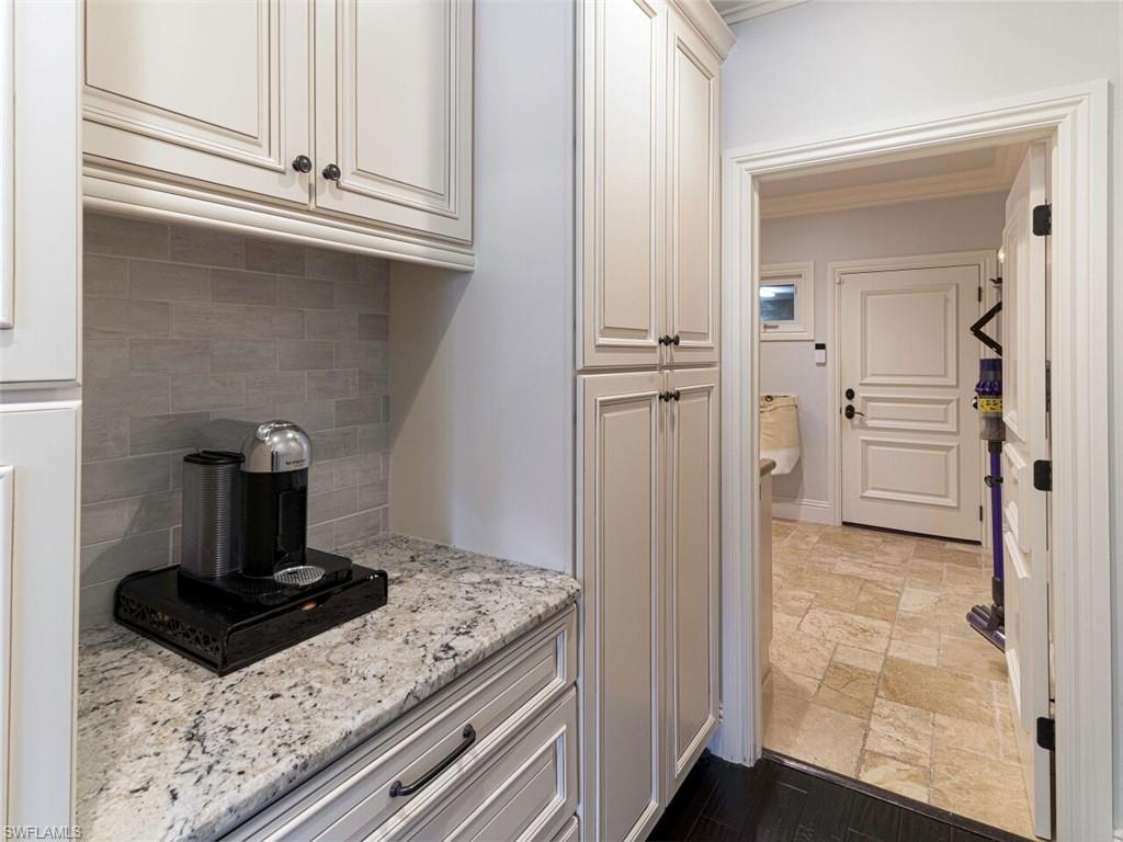 MONTEREY - Residential