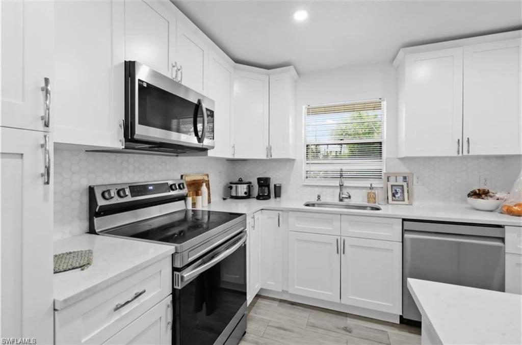 PINE ISLAND TROPICAL HOMESITES - Residential