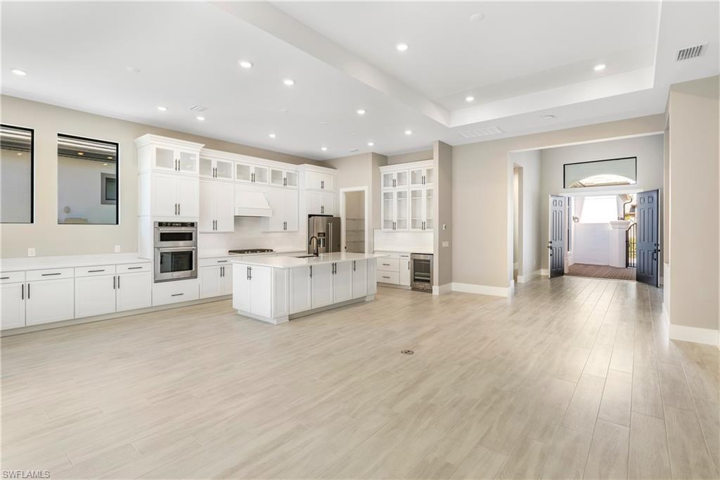 CAYMAS - Residential Lease