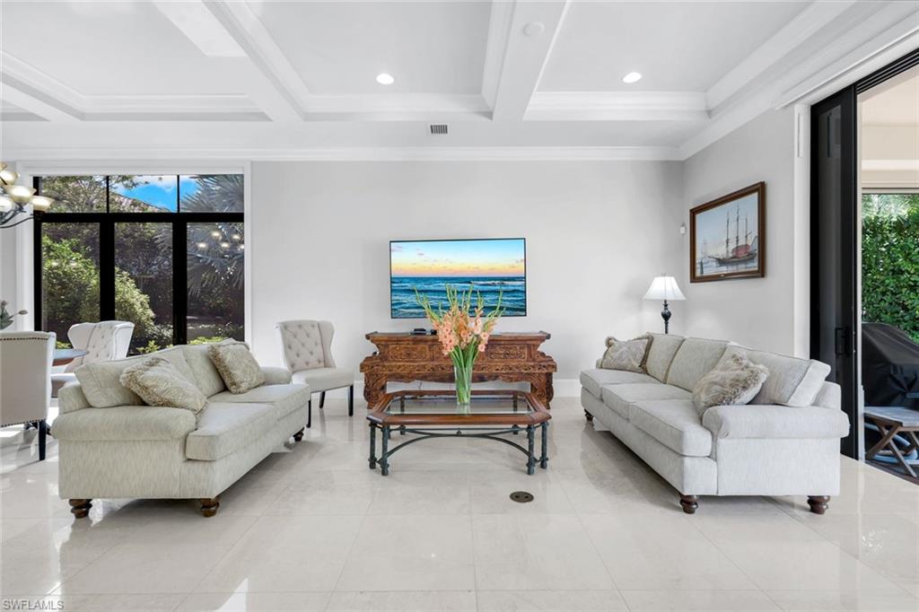 TRADITIONS - Residential