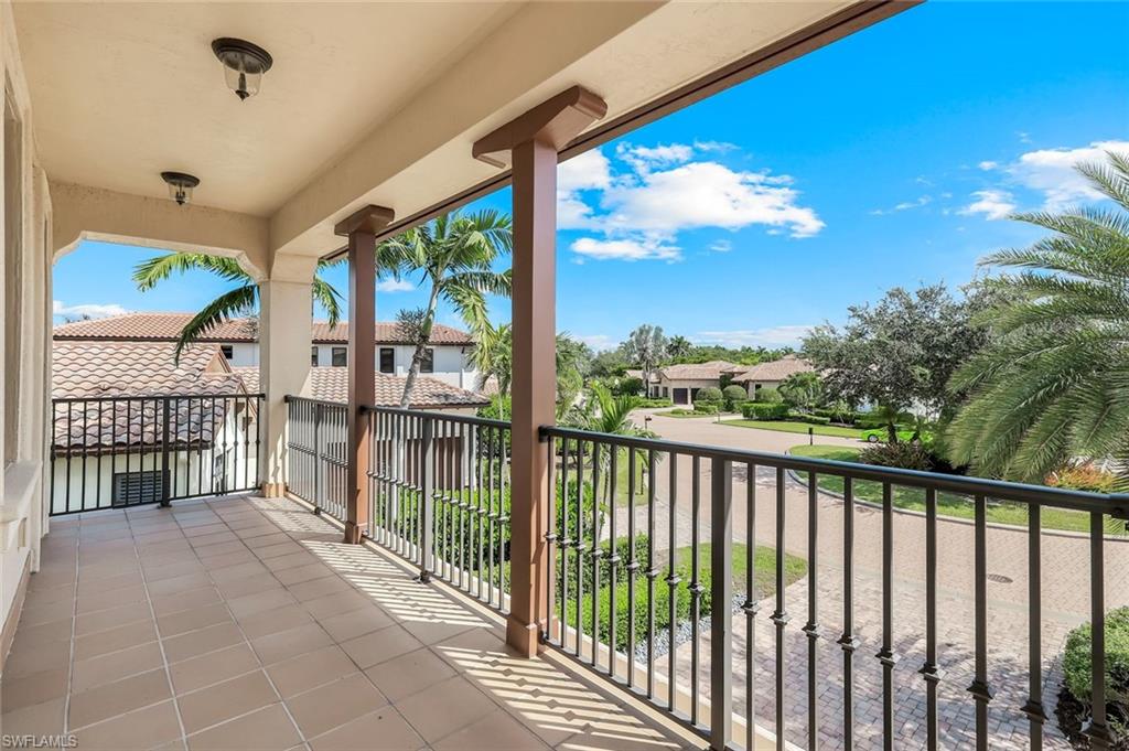 TRADITIONS - Residential