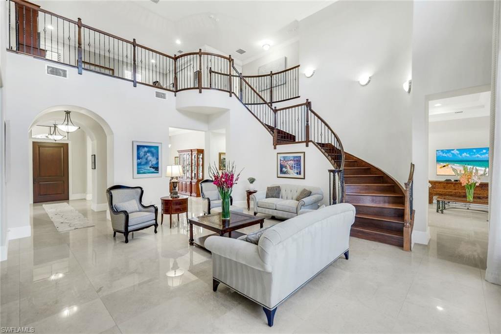 TRADITIONS - Residential