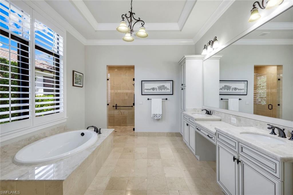 TRADITIONS - Residential