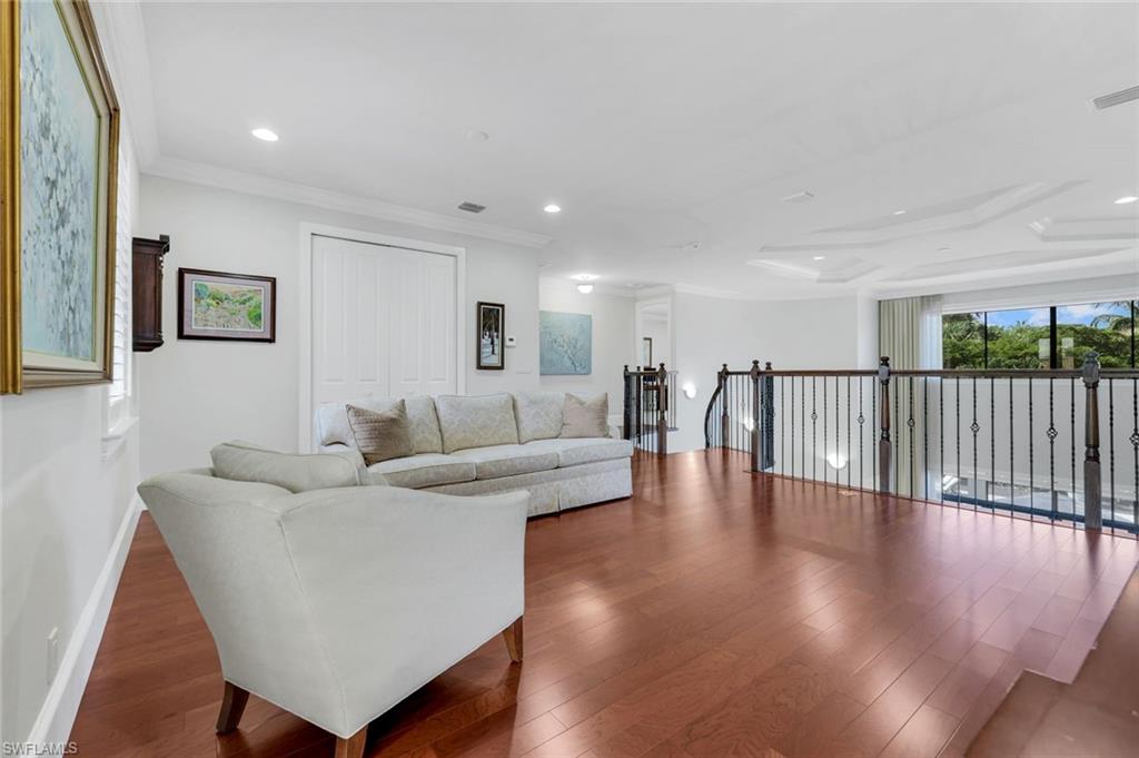 TRADITIONS - Residential