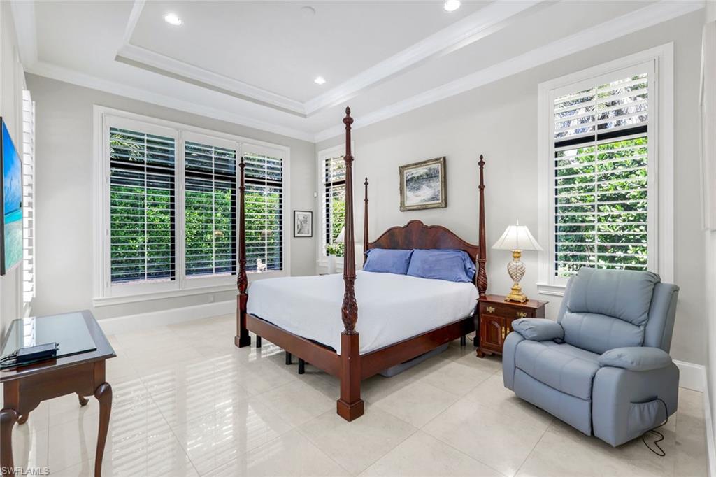 TRADITIONS - Residential