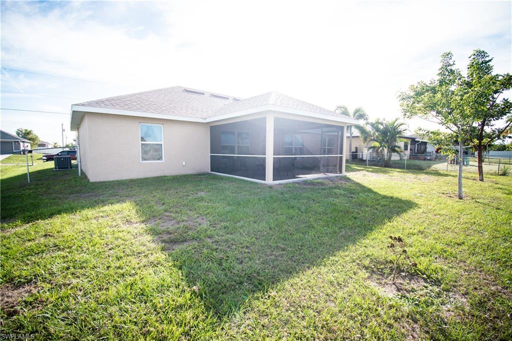 CAPE CORAL - Residential