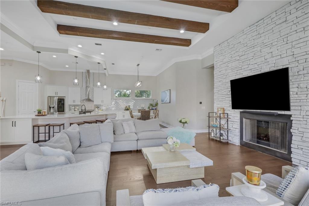 BANYAN WOODS - Residential Lease