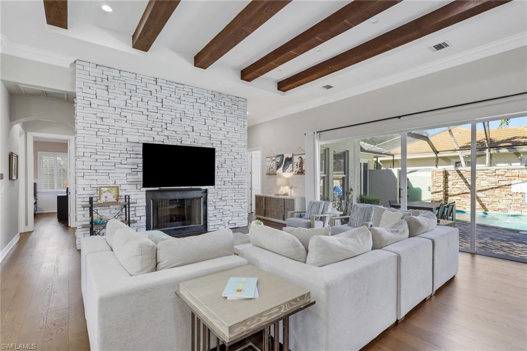 BANYAN WOODS - Residential Lease