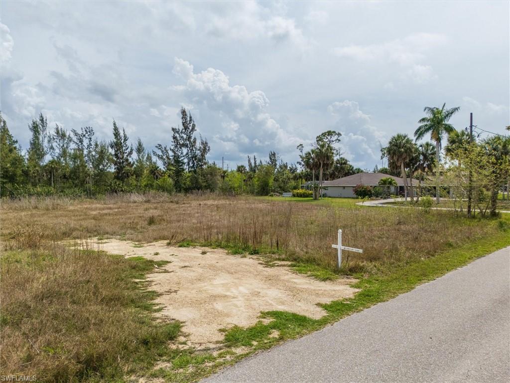 HERITAGE FARMS - Land