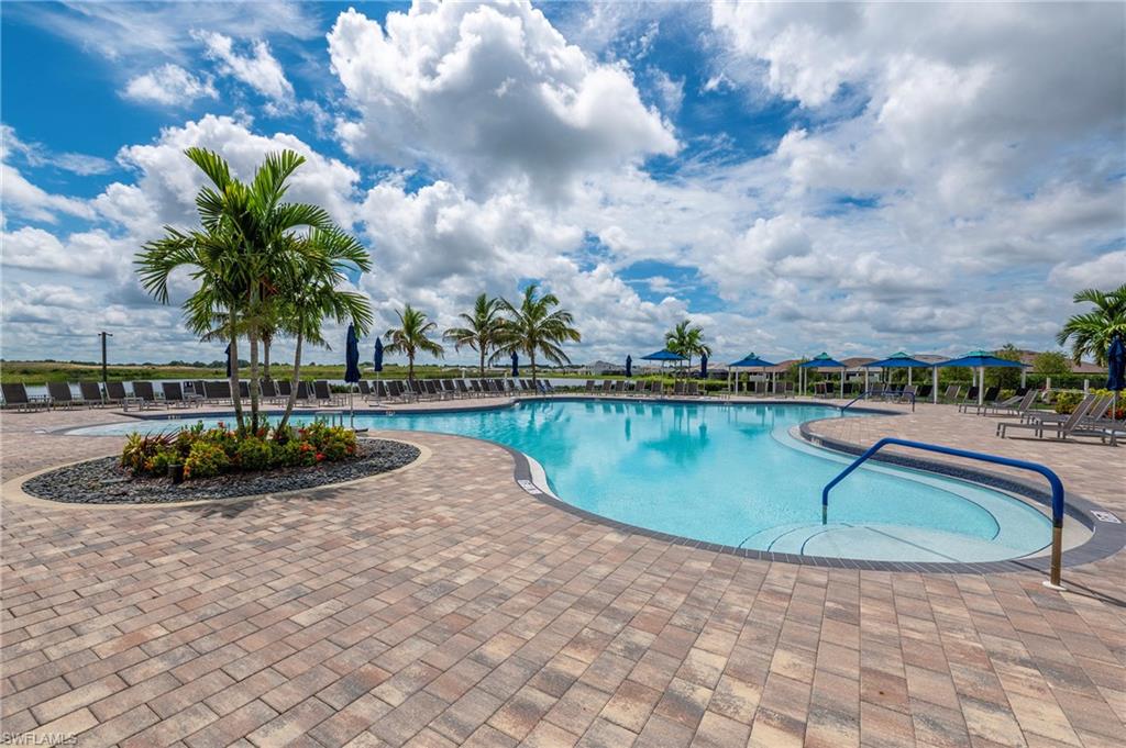 ASHTON OAKS - Residential