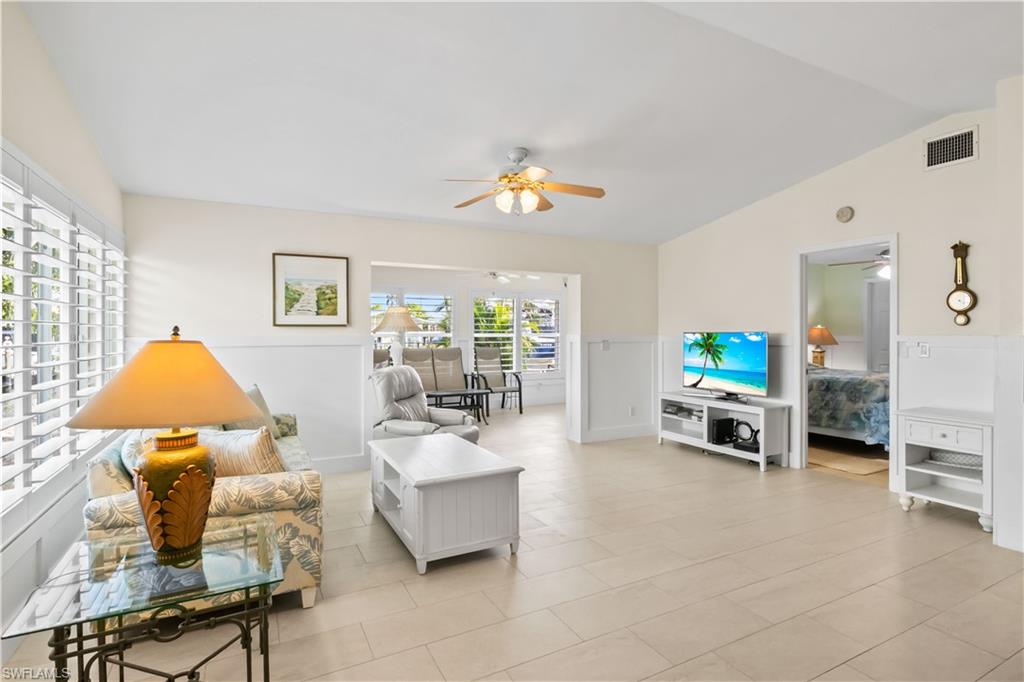 ISLAND HARBORS - Residential