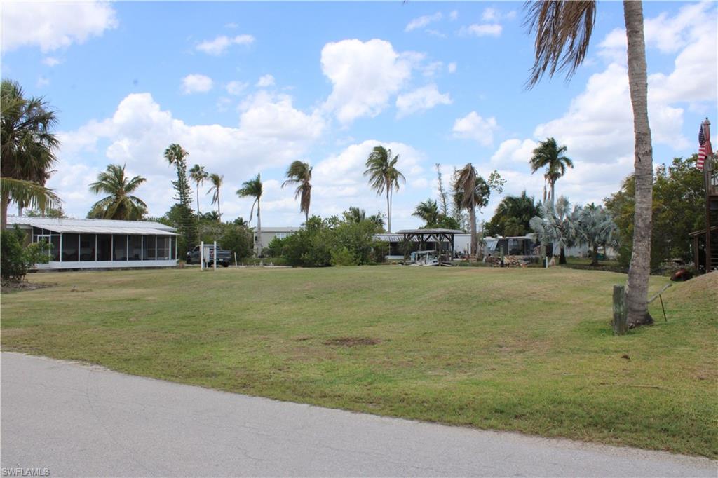 PLANTATION ISLAND - Land