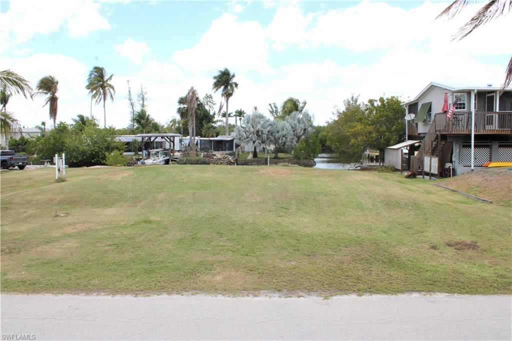 PLANTATION ISLAND - Land