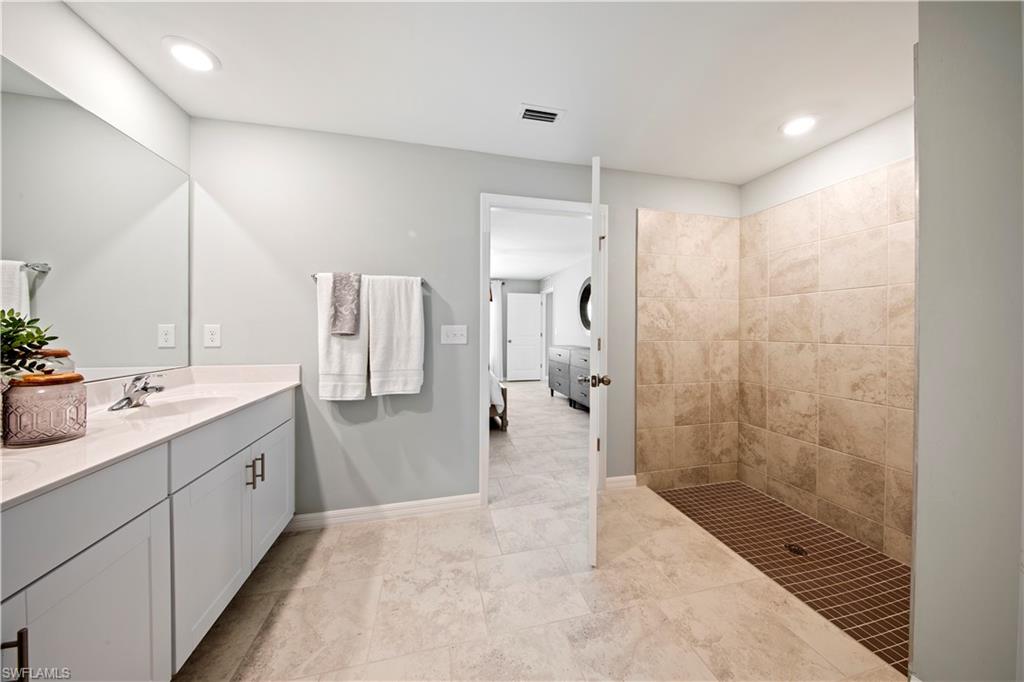 GATOR CIRCLE - Residential