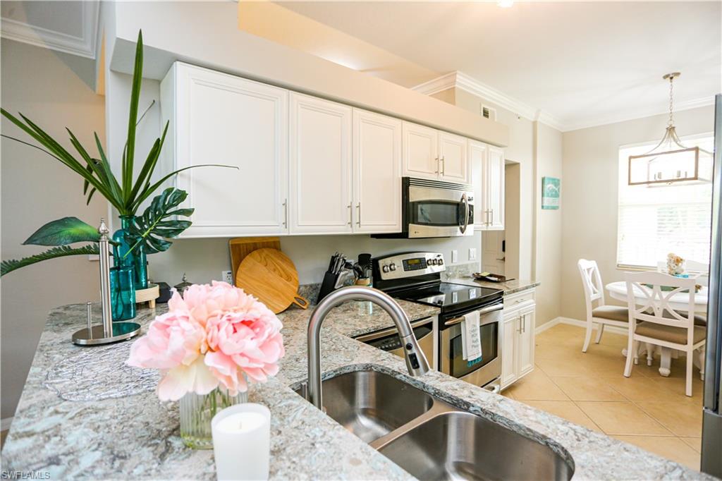 HERITAGE BAY - Residential Lease