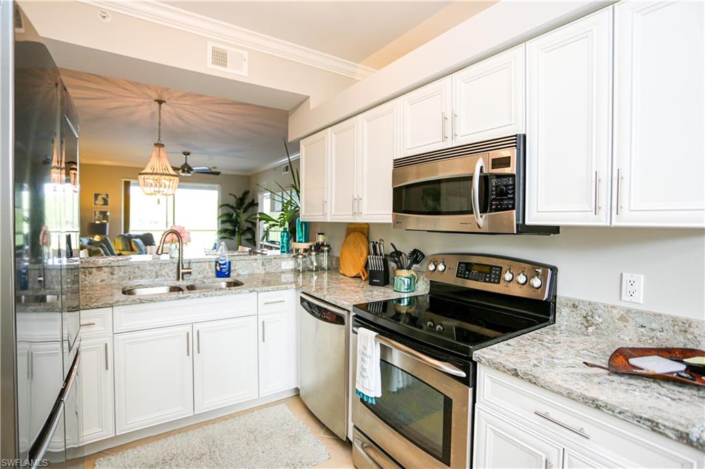 HERITAGE BAY - Residential Lease