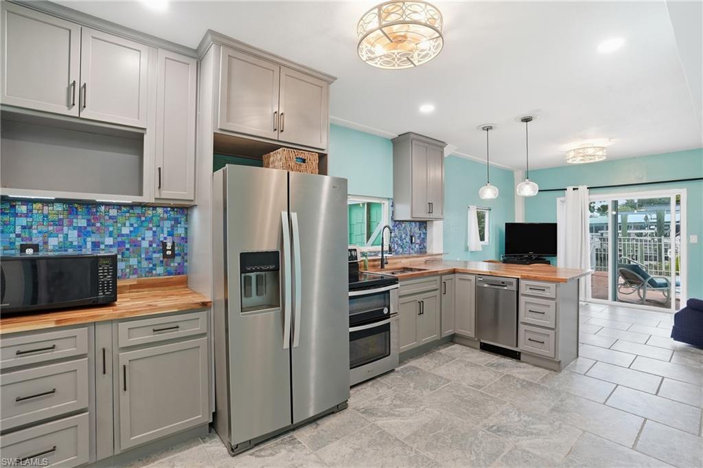 PINE ISLAND SHORES UNIT 5 - Residential