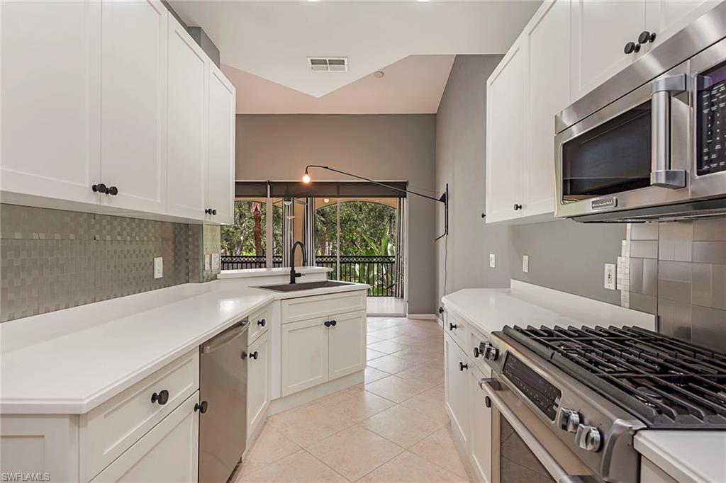 DEER CROSSING - Residential