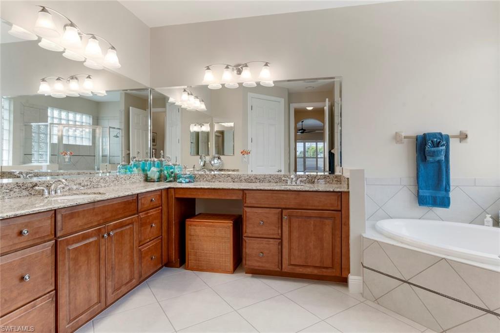 BELLE LAGO - Residential