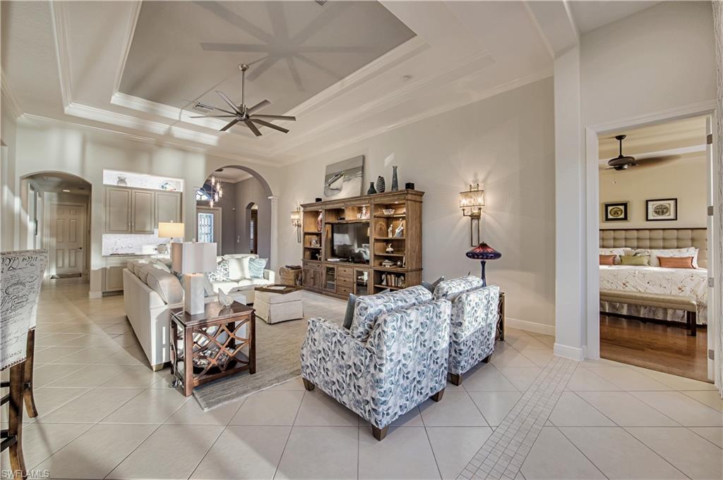 BELLE LAGO - Residential