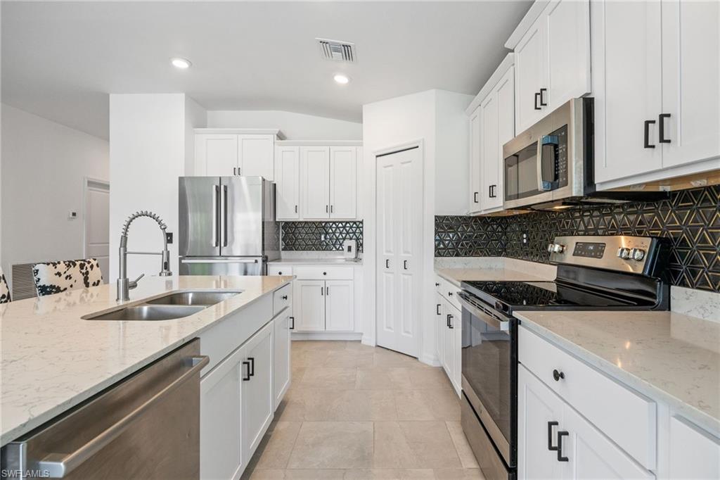 OAKVIEW - Residential