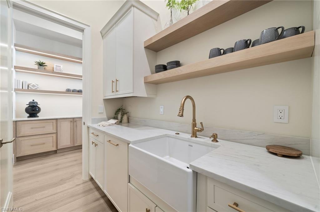 PINE RIDGE - Residential