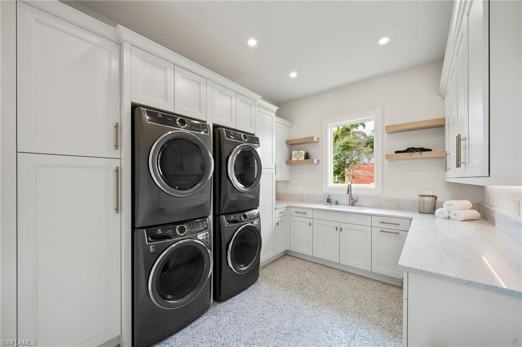 PINE RIDGE - Residential