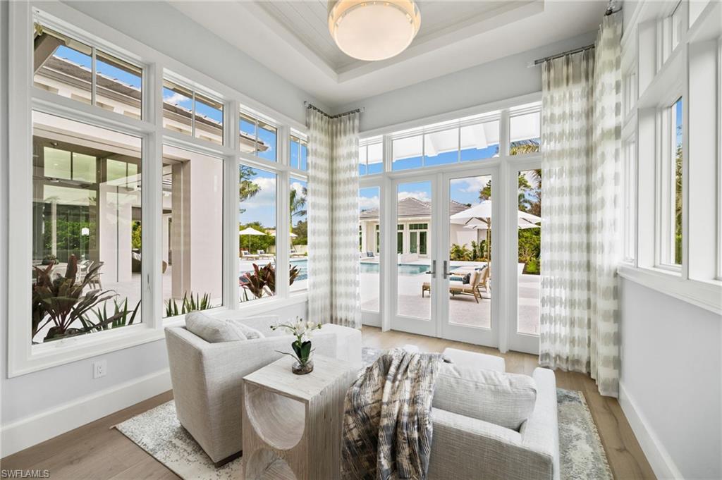 PINE RIDGE - Residential