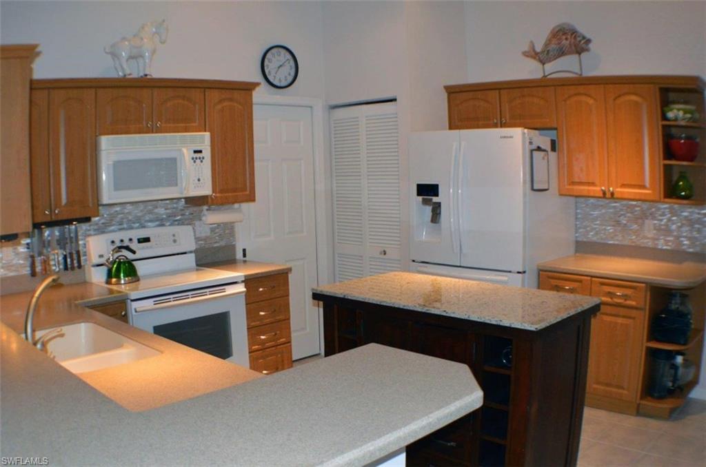 BERKSHIRE LAKES - Residential