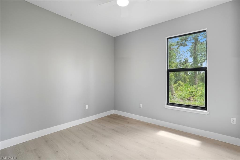 TWIN LAKE ESTATES - Residential