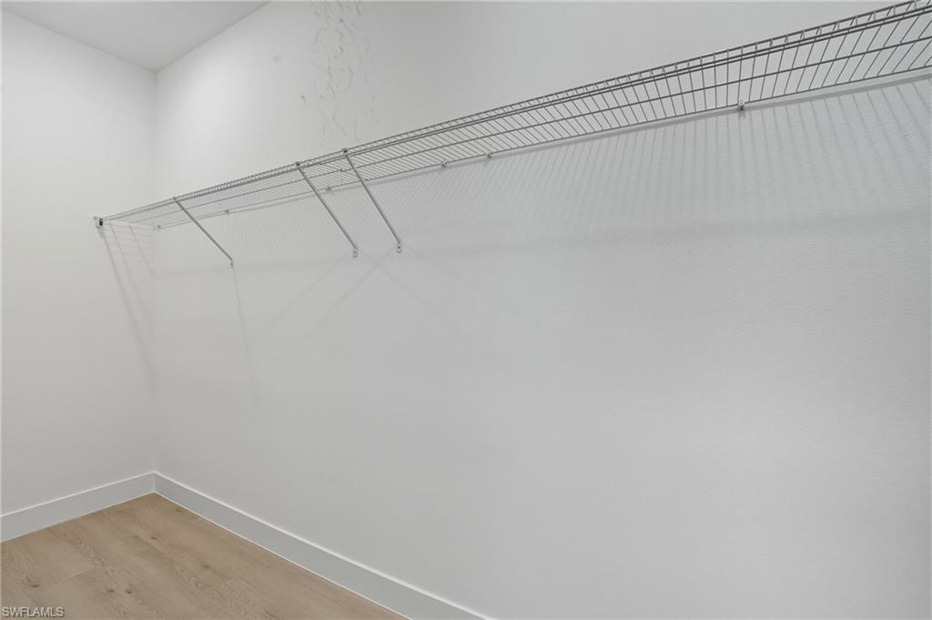 TWIN LAKE ESTATES - Residential