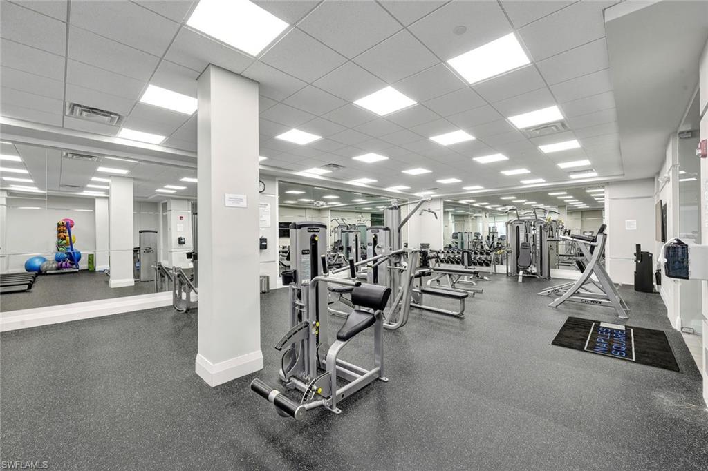 NAPLES SQUARE - Residential