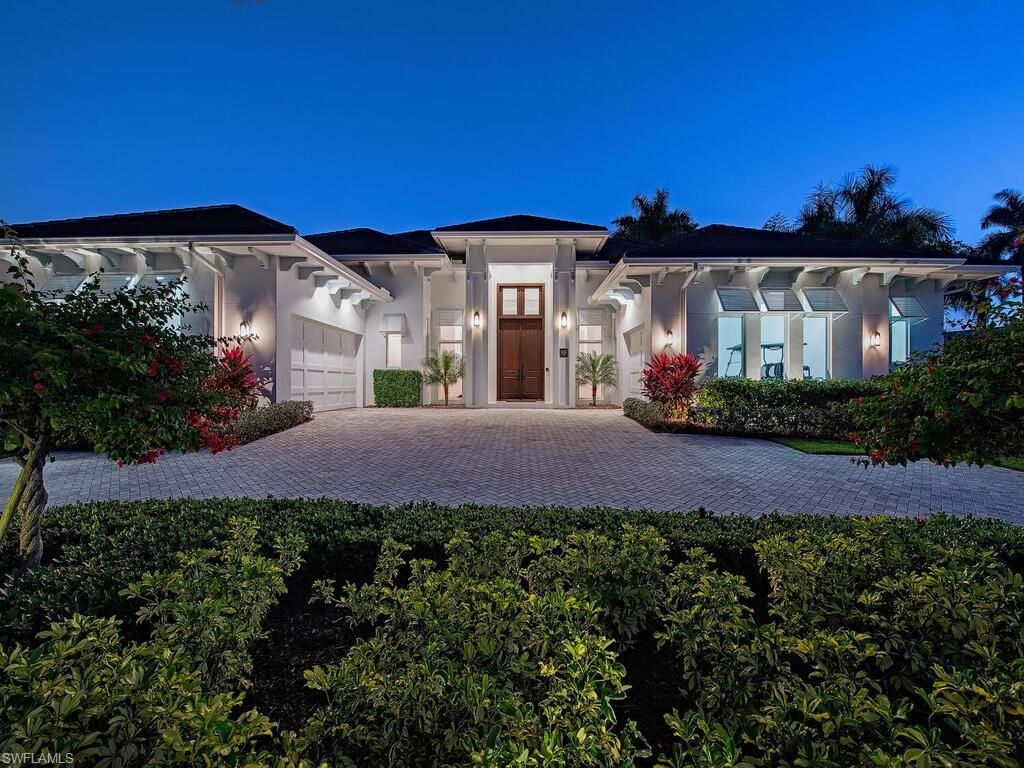 Photo of 452 Putter Point DR, NAPLES, FL 34103 (MLS # 226002671)