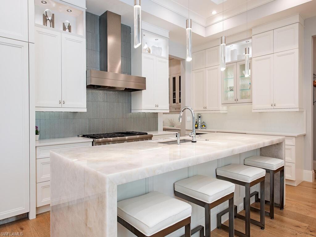 MOORINGS - Residential