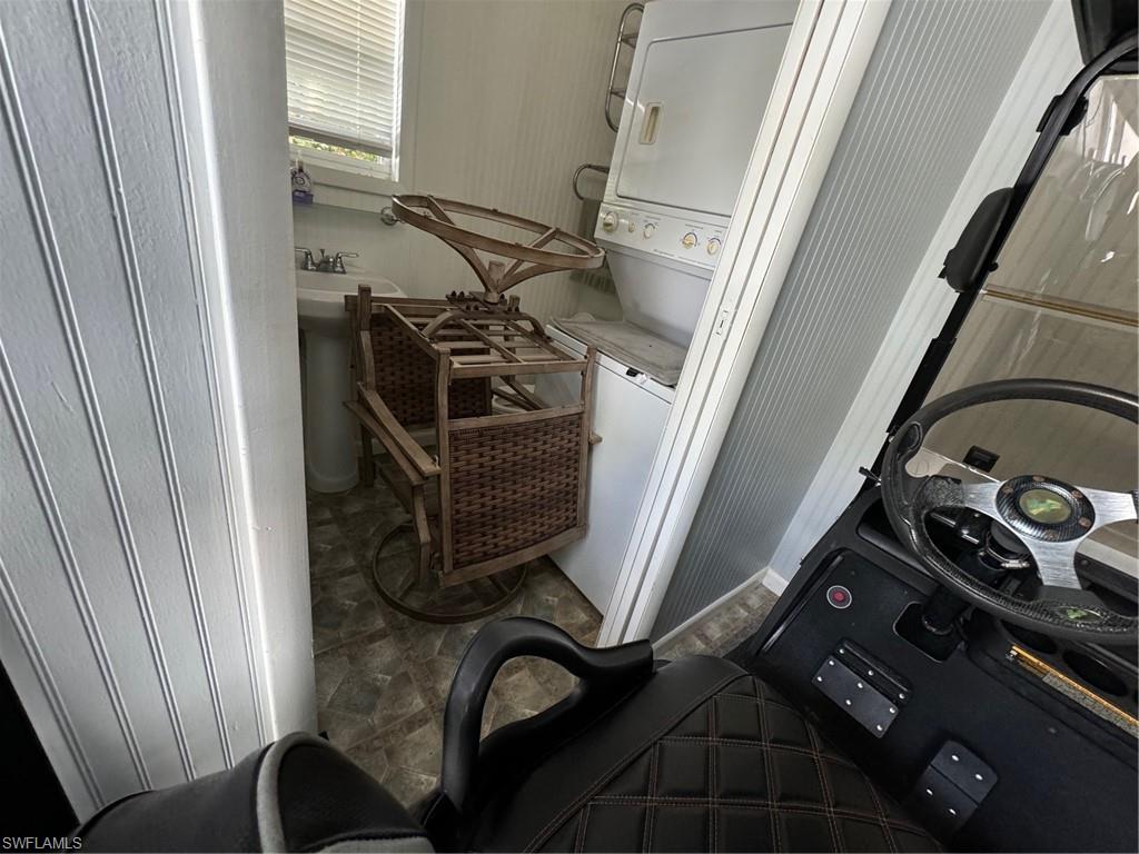 RIVERBEND MOTORCOACH RESORT - Land