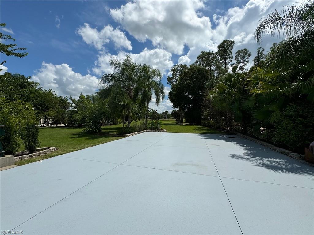 RIVERBEND MOTORCOACH RESORT - Land