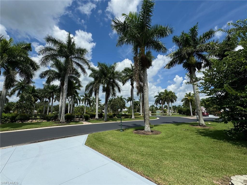 RIVERBEND MOTORCOACH RESORT - Land