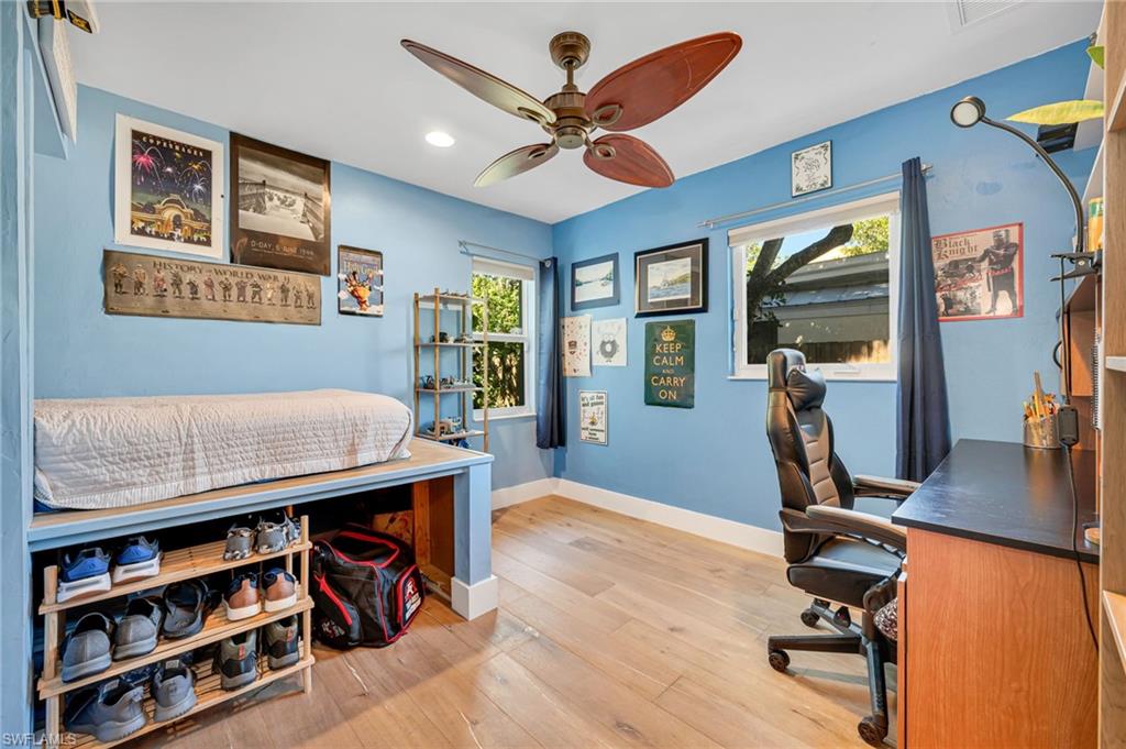 LAKE PARK - Residential