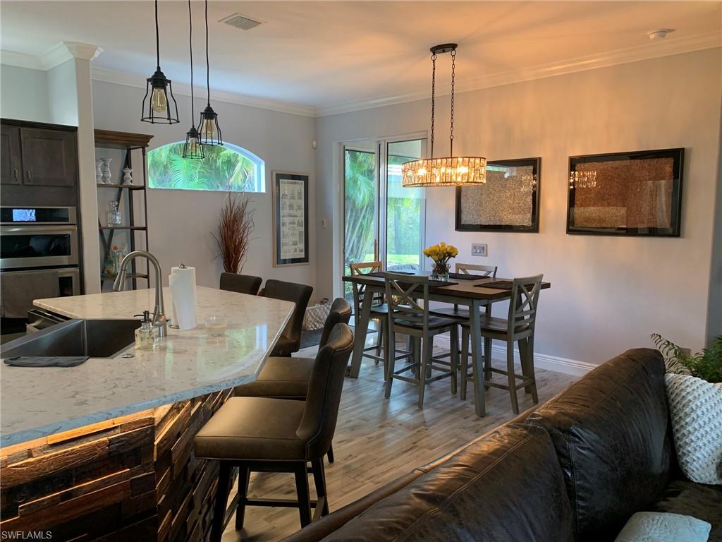 LANGSHIRE - Residential