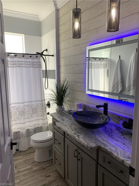 LANGSHIRE - Residential