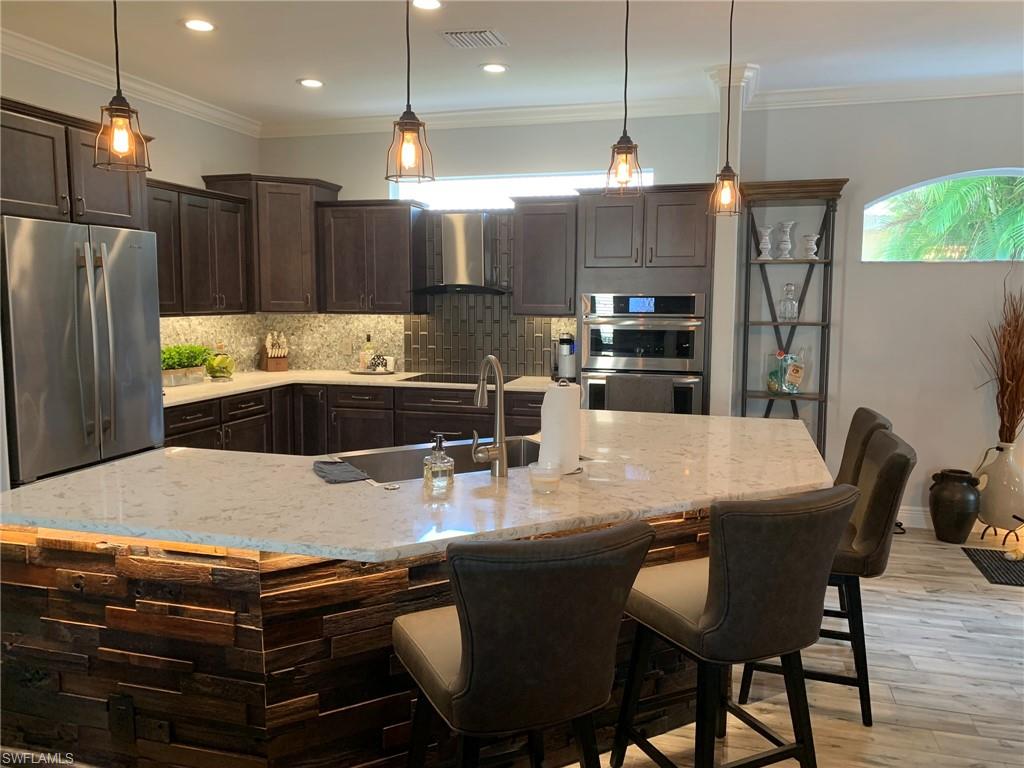 LANGSHIRE - Residential