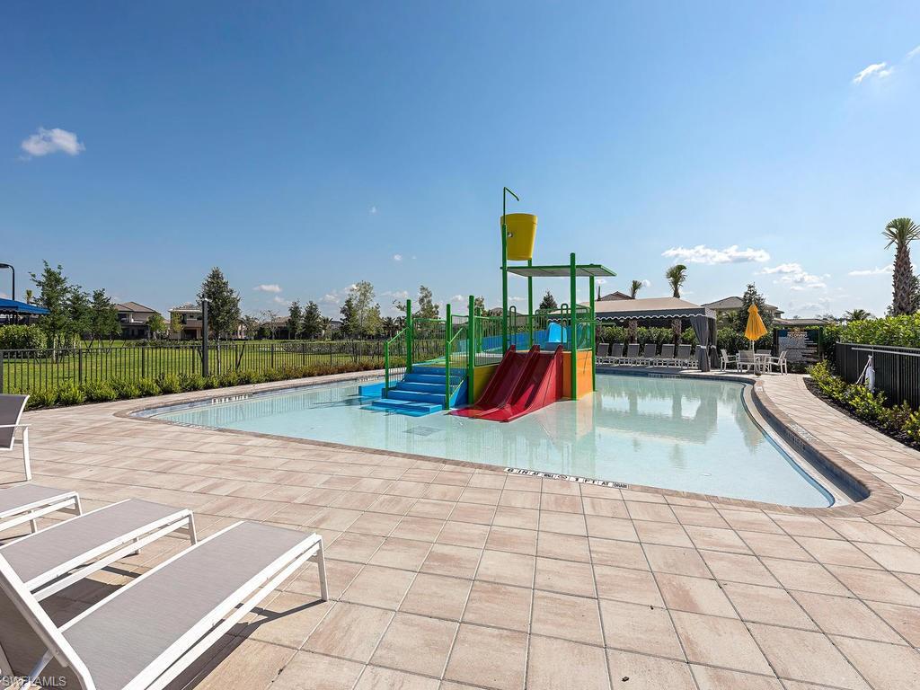 STONECREEK - Residential