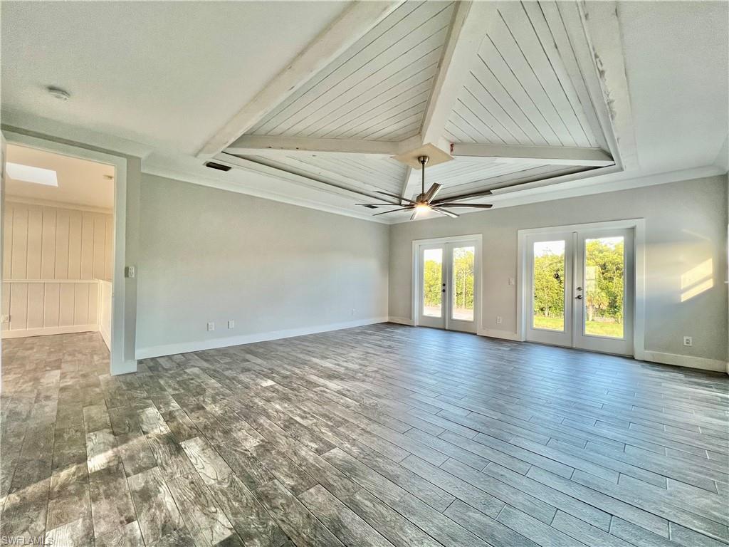 NAPLES SOUTH - Residential