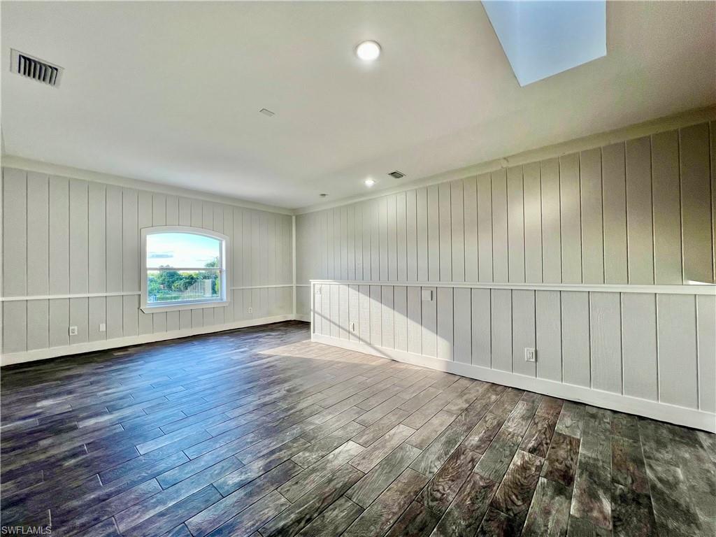 NAPLES SOUTH - Residential