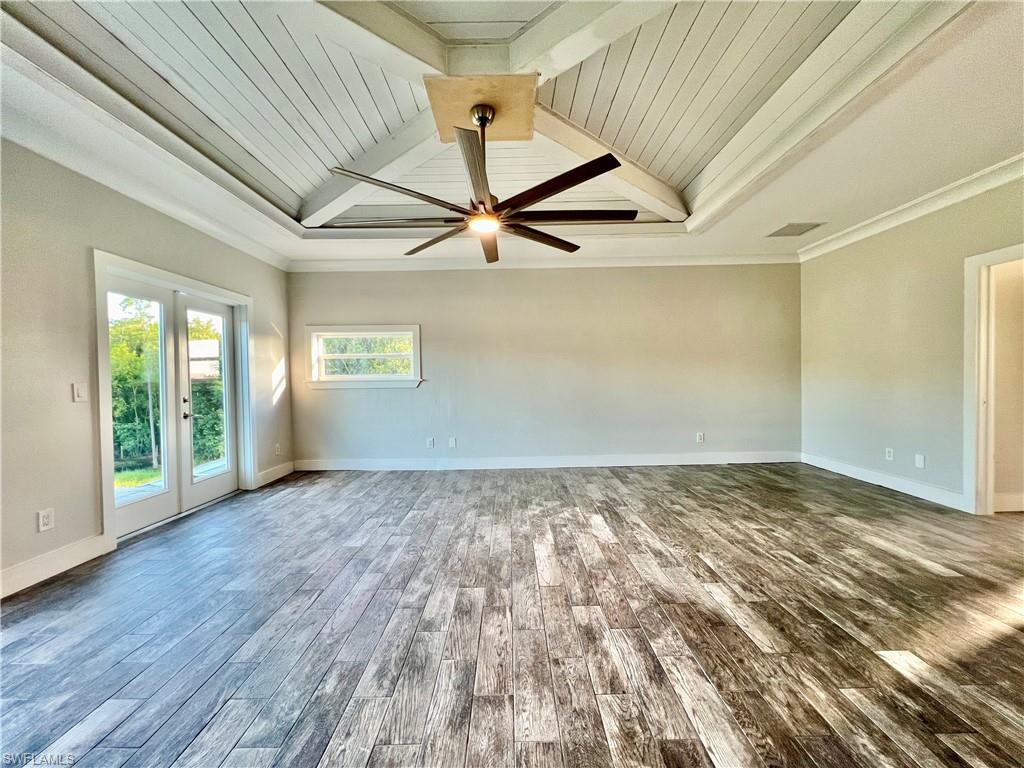 NAPLES SOUTH - Residential