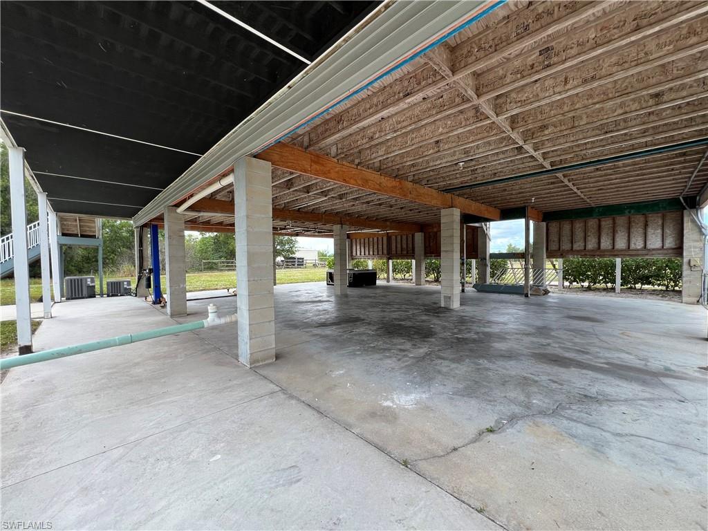 NAPLES SOUTH - Residential