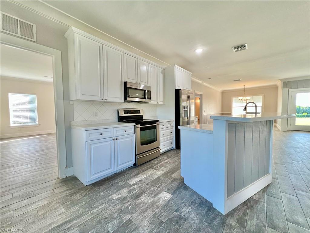 NAPLES SOUTH - Residential