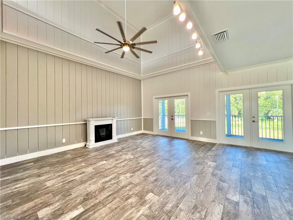 NAPLES SOUTH - Residential