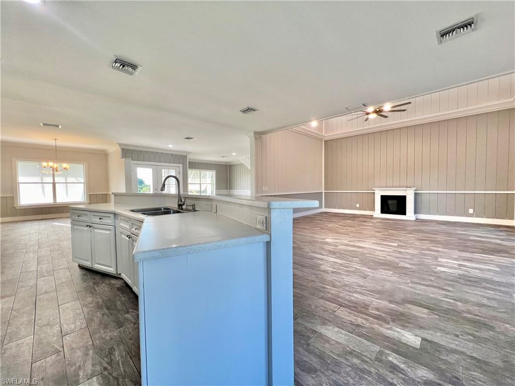 NAPLES SOUTH - Residential